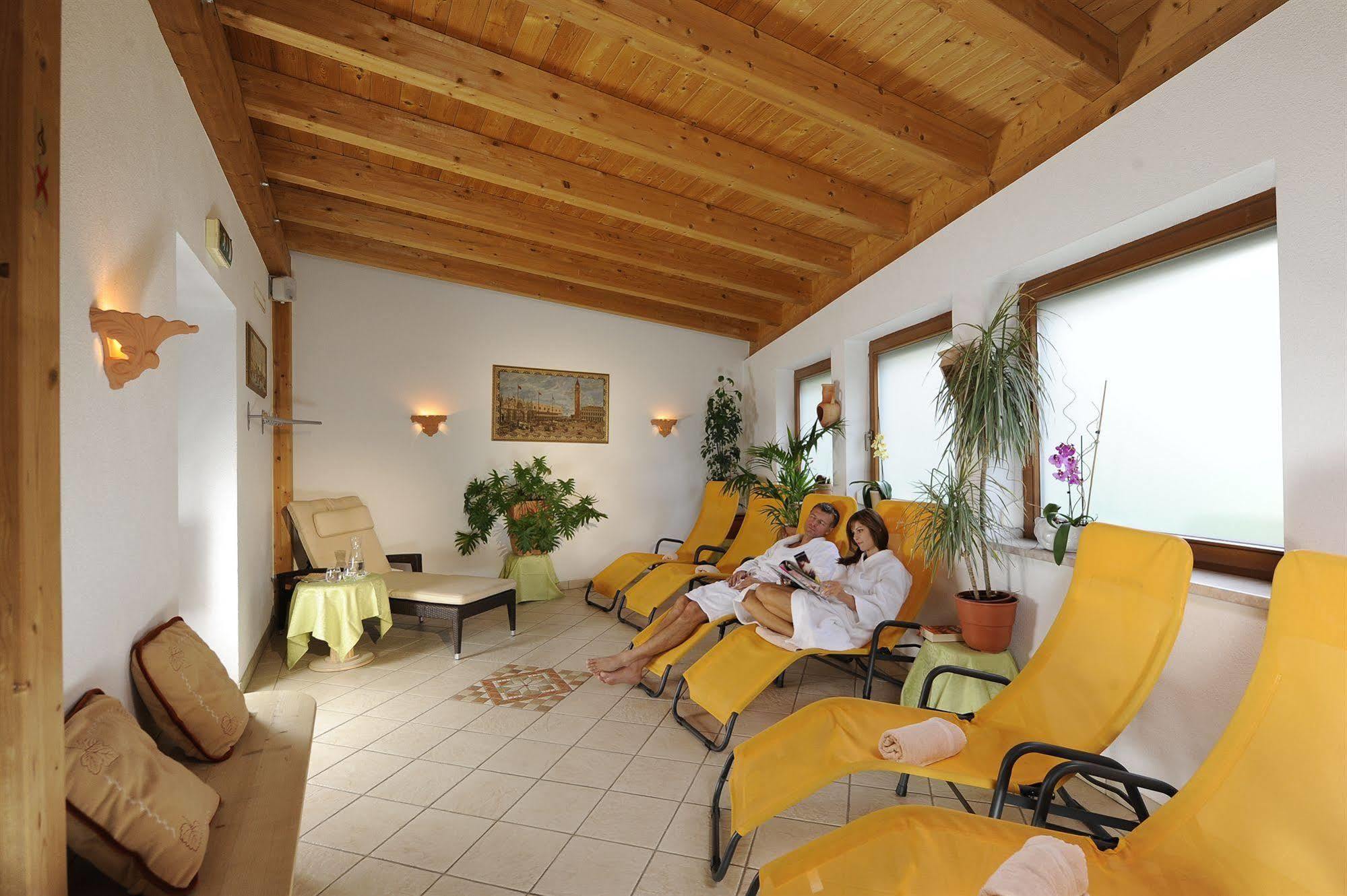 Hotel Alpina Superior Pettneu am Arlberg Εξωτερικό φωτογραφία
