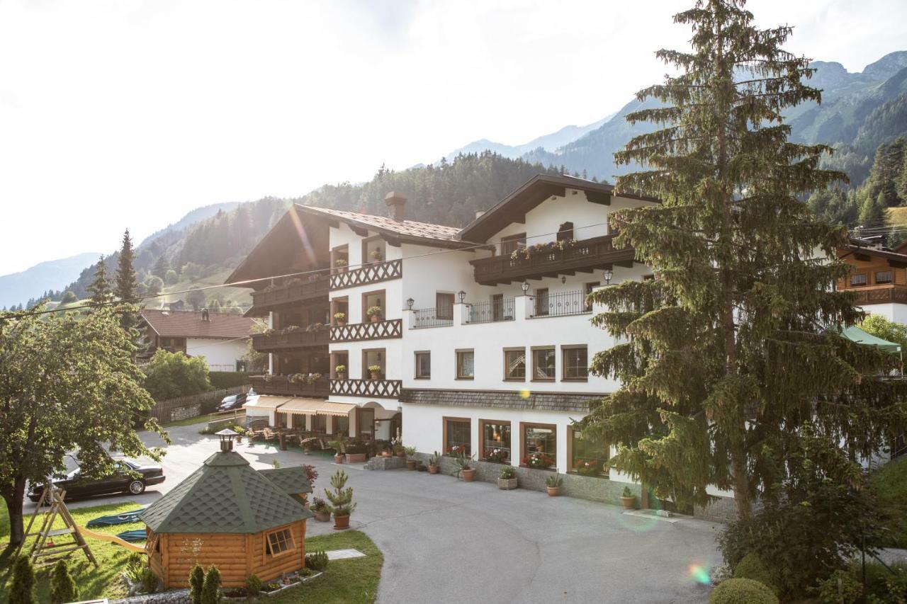 Hotel Alpina Superior Pettneu am Arlberg Εξωτερικό φωτογραφία